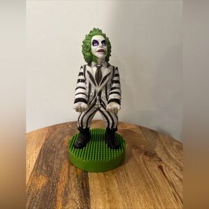 Beetlejuice PS3 PS4 PS5 XBOX NES TV Controller Stand Mobile Smart Phone Holder